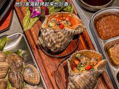 -围炉肉舍•炭烤活鳗•丹东海鲜烤肉(步行街店)