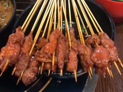 -虾弄弄海派小龙虾·牛羊蝎子火锅