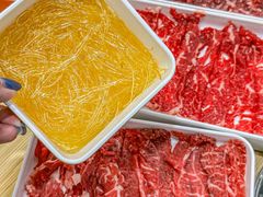 -杨老板·海鲜集市火锅·鲜切牛肉(中防万宝店)