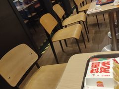 大堂-汉堡王(房山绿地缤纷城店)
