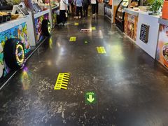 -第5大道精品休闲购物广场