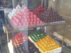 夹心巧克力-沁蝶 Butterfly Patisserie甜品蛋糕(北京瑰丽酒店)