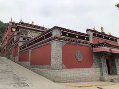 -塔尔寺游客服务中心