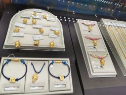 点击看大图 -周大福 CHOW TAI FOOK(新世界百货崇文店)