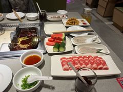 -海底捞火锅(曹安公路店)