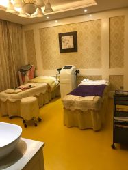 -悦芳庭美肤美体品牌集合店