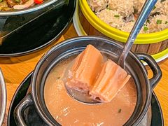 -莲餐厅·湖北菜·潜江小龙虾店(愚园路店)