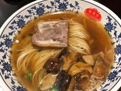 焖蹄香菇面-德兴馆(山西南路店)