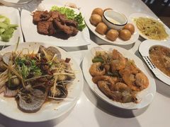 -老东镇啤酒屋海鲜加工·蒸汽海鲜·海鲜烧烤(台东店)