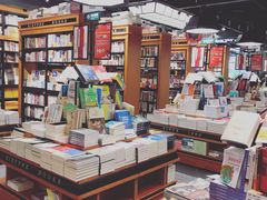 -西西弗书店&矢量咖啡(凯德晶萃广场店)