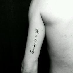 -墨無界刺青TATTOO