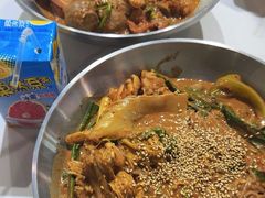 -臻香东北老式麻辣烫