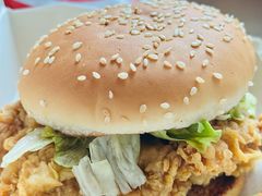 -肯德基(西影路店)