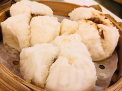 蜜汁叉烧包-香港美食大酒楼