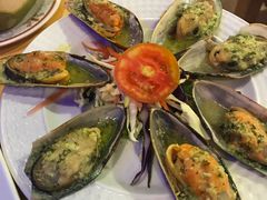 -J Daeng Seafood