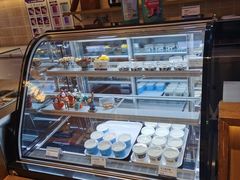 面包甜点陈列柜-文宇奶酪店(南锣鼓巷店)