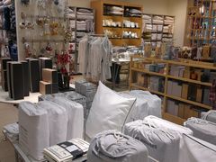 -远洋未来广场(育慧北路店)