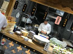 -艳阳天民俗村(公园路店)