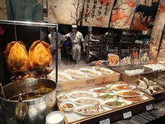 -雍容荟帝王蟹活龙虾展台自助(IFS黑金店)