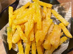 咸蛋黄焗南瓜-拾味馆·浓鲜骨汤(光谷天地店)