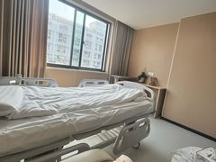 -上海大学附属上海和平眼科医院