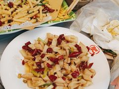 -肥肥虾庄·金牌油焖大虾(东湖欢乐谷店)