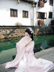 -一揽芳华汉服旗袍体验馆(拙政园店)