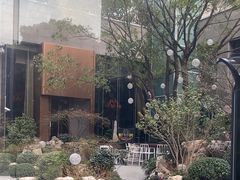 -上海虹桥祥源希尔顿酒店
