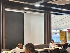 -麦当劳(深圳北站高铁店)