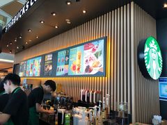 -星巴克(浦东机场T2到达店)