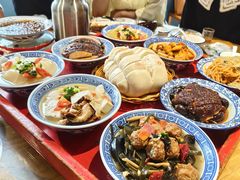 -蓝田九大碗民俗食府(蓝田店)