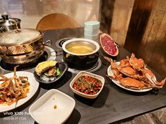 -钱小奴海鲜自助黑金店(杭州滨江龙湖店)