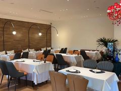 -圣彼得堡观江俄餐厅(中央大街黑金冠店)