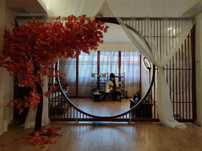 芳华寄汉服体验馆(西湖店)-"在网上看了几家汉服体验馆,最终选择了这