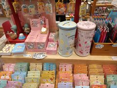 -猫的天空之城概念书店(杭州南宋御街店)