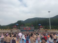 -汤山欢乐水世界