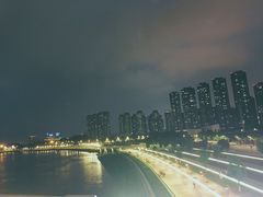 -南京眼步行桥