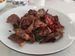 牛干巴-蝴蝶泉宾馆-中餐厅