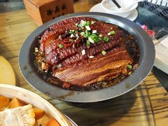 曾家何氏烧白-徐鼎盛民间菜(九街店)