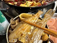 -鸿顺老铁锅美蛙鱼府(解放碑店)