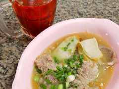 猪肉细米粉汤-榮泰米粉湯(Left Shop)