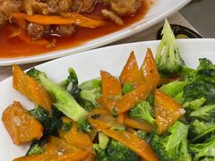 蒜蓉西兰花-夕阳红小吃(中街大悦城店)