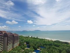 -三亚湾海居铂尔曼度假酒店