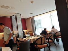 -鸽子侯·家宴·平价海鲜(绿地店)