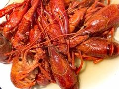 -虾弄弄海派小龙虾·牛羊蝎子火锅