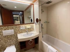 -汕尾巴黎半岛酒店