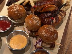 熏肉拼盘-Devils’ Brewery小恶魔精酿啤酒(武汉天地店)