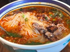 -云阿蛮云南生烫牛肉米线(奉贤路店)