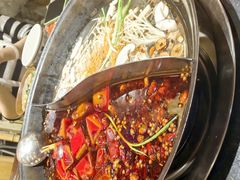 -周小明火锅(黑金冠社区店)