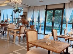 -MOMENT湖景餐厅(解放路店)
